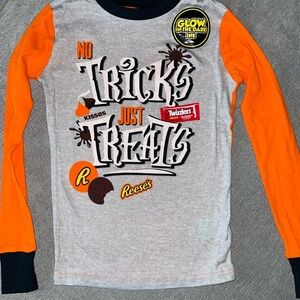 Hershey Halloween Glow In The Dark Pajama Top - No Tricks Just Treats - Candy